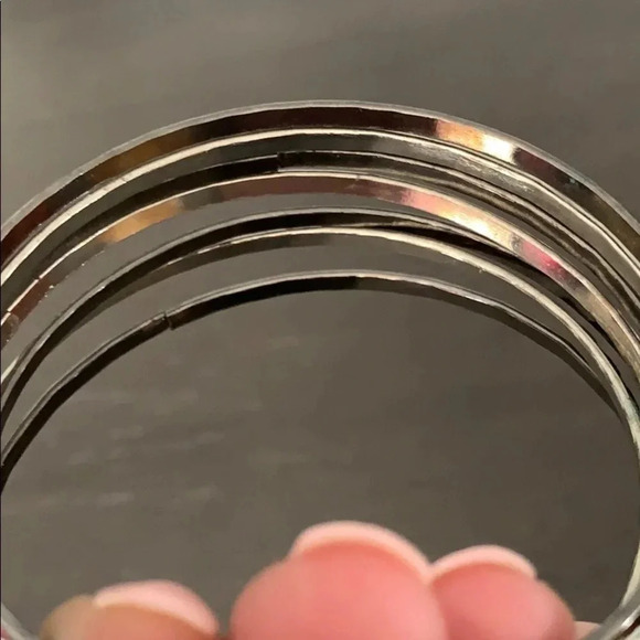 Silvery and cobalt bangle set - Picture 3 of 4